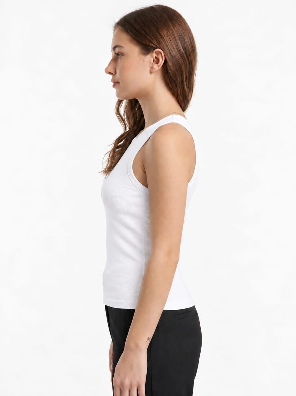 Top Basique Ajusté – Essentiel Sport & Décontracté