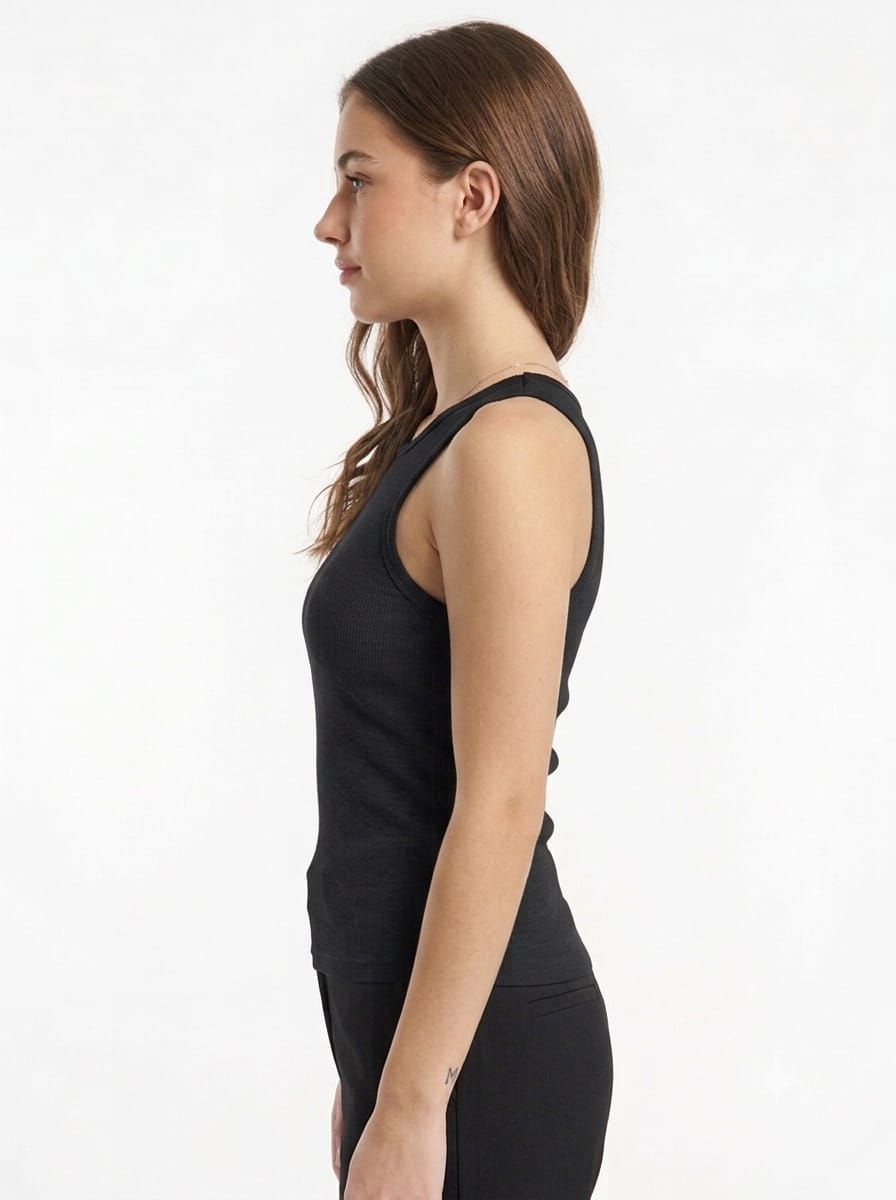Top Basique Ajusté – Essentiel Sport & Décontracté
